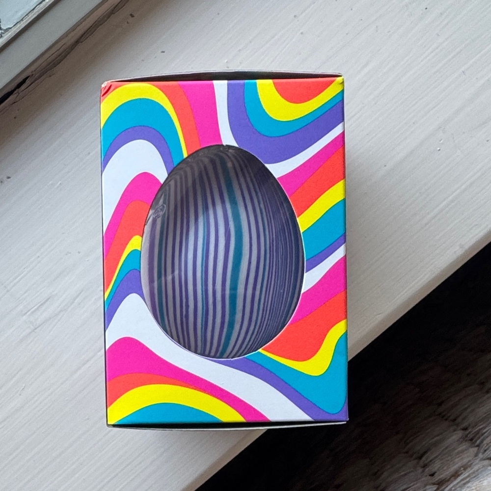 BNIB- Swirlie Eggs Purple & White Stress Egg - Squeeze Toy - Picture 2 of 6